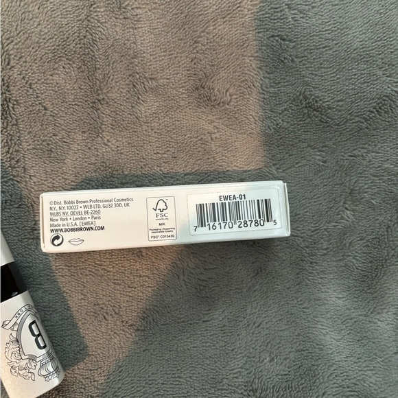 Bobbi Brown Extra Lip Tint - Cream - Picture 2 of 5